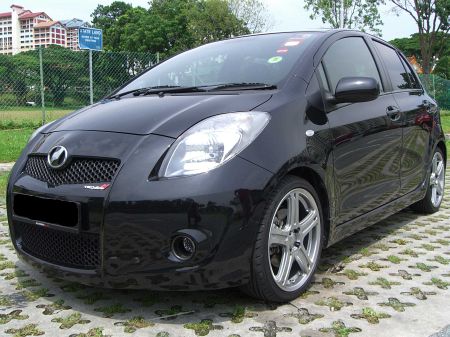 Download Yaris Vitz (450Wx337H)